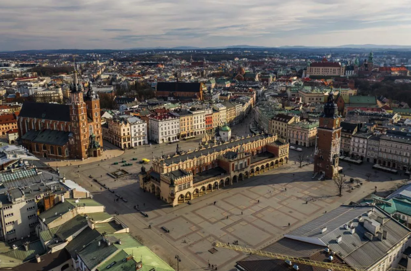 IRONMAN 70.3 Krakow gallery image
