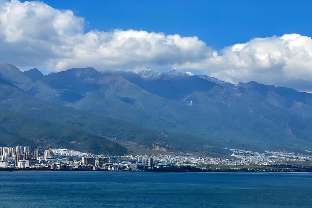 IRONMAN 70.3 Dali gallery image