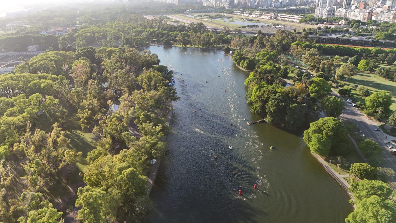 IRONMAN 70.3 Buenos Aires Palermo gallery image