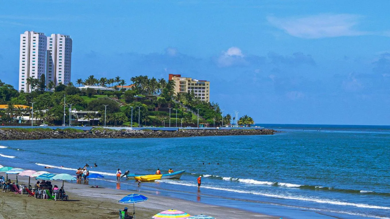 IRONMAN 70.3 Veracruz gallery image