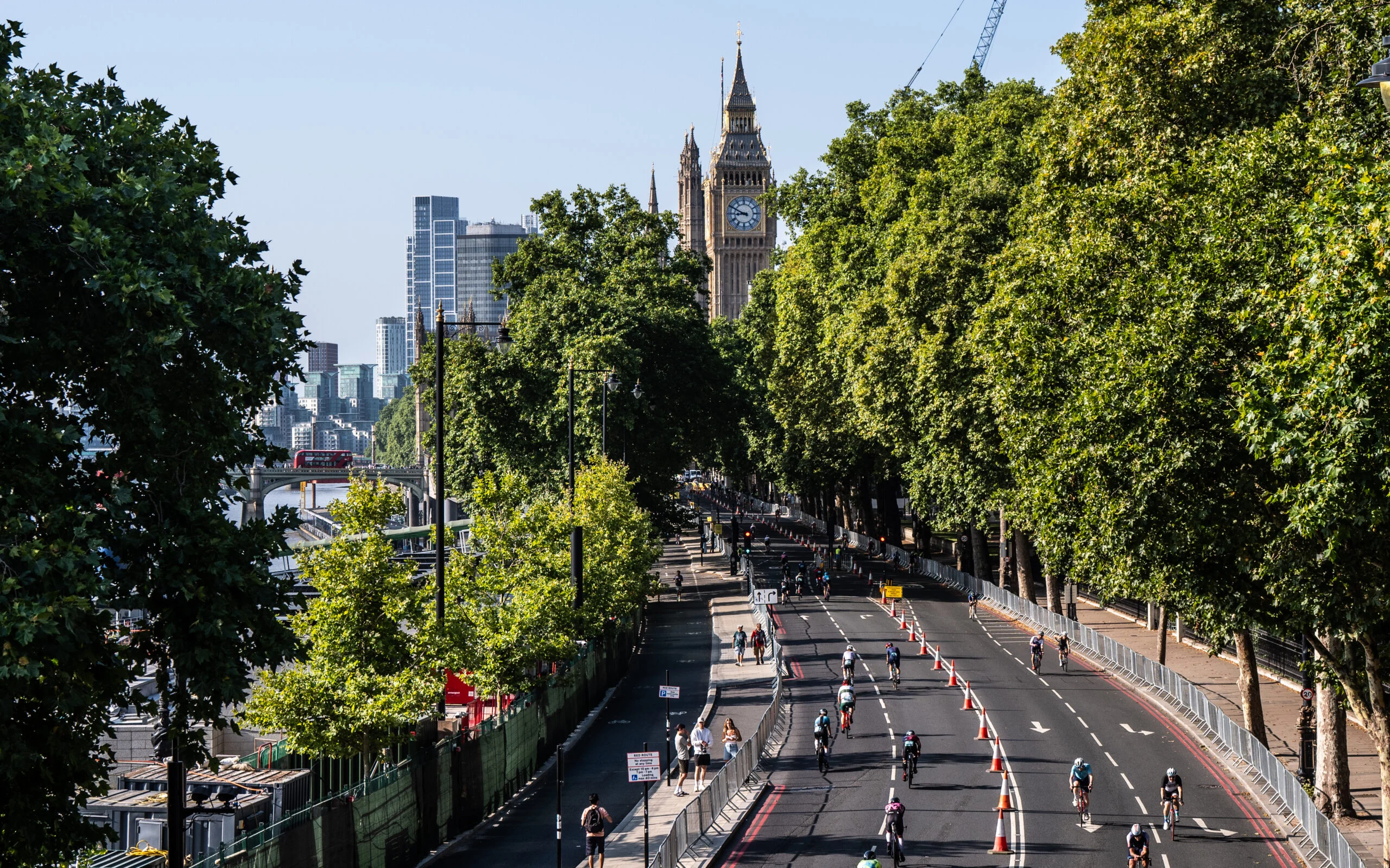 London T100 Triathlon event banner
