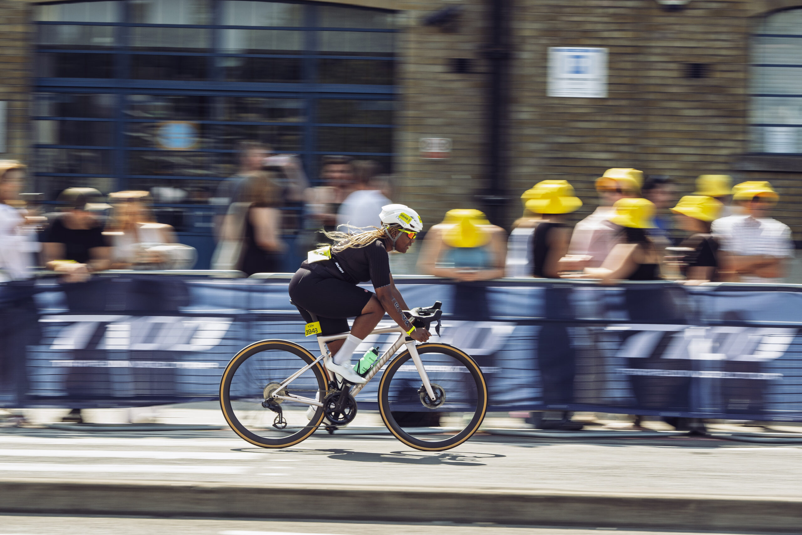 London T100 Triathlon gallery image