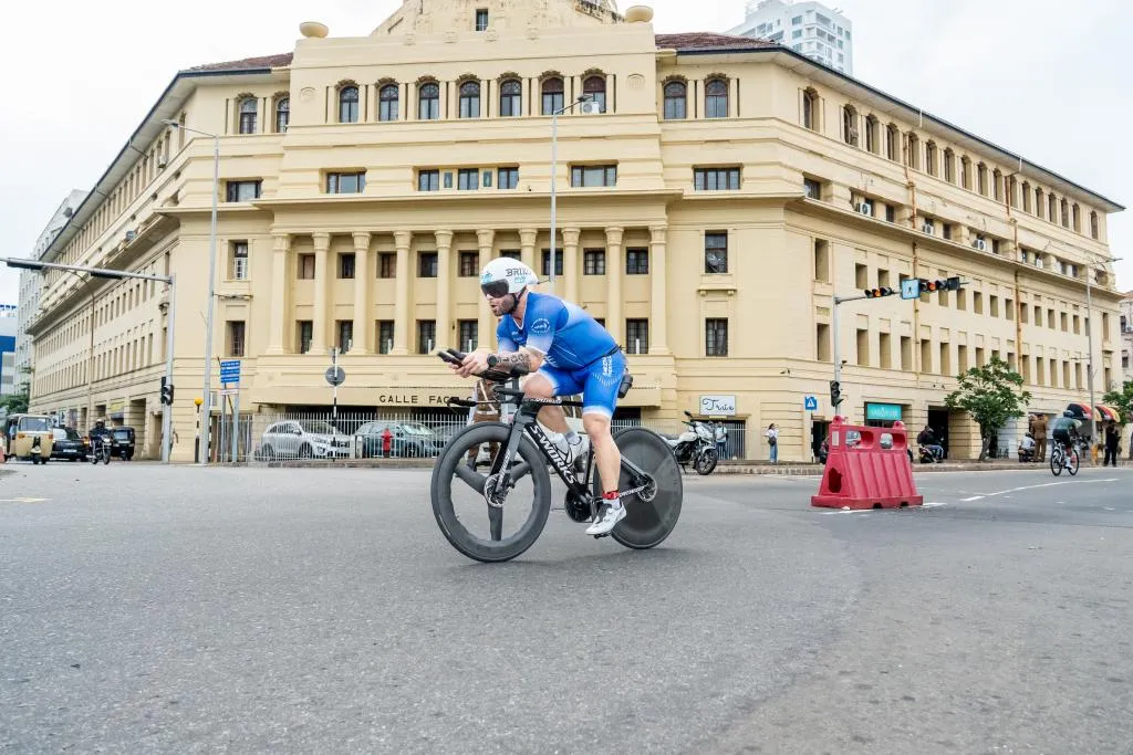 IRONMAN 70.3 Colombo gallery image